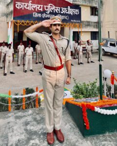Karan Tacker Instagram - Happy Independence Day🇮🇳 ………………………………………….. #happyindependenceday #jaihind