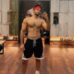 Karan Tacker Instagram - Pause & Rebuild. ————————— #monday #mondaymotivation #mindset