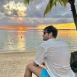 Karan Tacker Instagram - ✨ @trouauxbichesbeachcomber @pickyourtrail #beach #beachlife #island #life #wanderlust Trou aux Biches Beachcomber Golf Resort & Spa