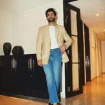 Karan Tacker Instagram - Morning☀️! ———— Styled by @robertson_lyngdoh_ Assisted by @ayyeshivanii Shot by @onegreymood Wearing @arjunkilachand @massimodutti Jewellery @esmecrystals @ascend.rohank Make up @sachin_ghankutkar Mumbai, Maharashtra