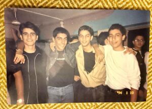 Karan Tacker Instagram - With the scoundrels from the 90’s🪩
#tbt