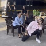 Karan Wahi Instagram – According to you who’s the winner for “pose like Reem” 
( For me Karan is the winner 😂 )

#raishinghanivsraishinghani