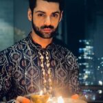Karan Wahi Instagram - HAPPY DIWALI 🪔 @arunwahi @wahi.veena @noah_thegoldenretriever