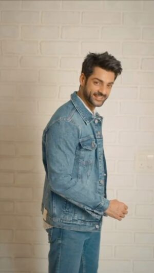 Karan Wahi Instagram - Aligning my way to a brighter, bolder smile – because confidence looks good on everyone! 😄✨ All thanks to @invisalign_in and @smiles_drjignesh, I can go about my day without any pain or discomfort while my deep bite is getting fixed.
Join the 15+ million transformed smiles worldwide! 😁 Book your free assessment on www.invisalign.in today.

#Smilesquad #InvisalignIndia #TransformingSmilesChangingLives #MyInvisalign #InvisalignSmile #Invisalign #15MInvisalignSmilesWorldwide #WorldsMostAdvancedTechnology #actorlife #ad
