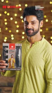 Karan Wahi Instagram - Getting ready for the festive season has never been so easy! From sporting a dapper look for a party to transcending to a charming look for the festive celebrations, achieve every look effortlessly with the Havells Men’s Grooming Kit! The 15 in 1 kit has a beard trimmer, body groomer, precision trimmer, nose and ear trimmer and a hair clipper. So get the ultimate styling kit today. #Havells #HavellsGroomingKit #MaleGroomingKit