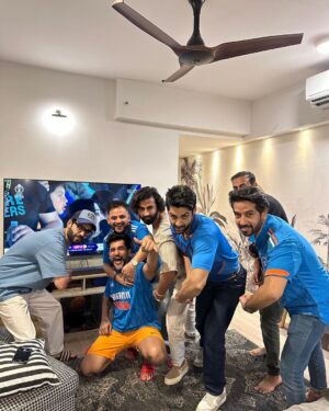 Karan Wahi Instagram - Sir JADEJA
That forward defence takes the cake…

What a Game 
What a Team 

What a player @virat.kohli 
Truly the Greatest 
#india #worldcup2023