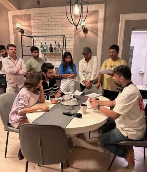 Karan Wahi Instagram - Close to 14 years LATER
We Are Back❤️🗣️

@jenniferwinget1 @aniruddha.rajderkar 

P.s- All you DMG kids 
I mean kids who aint kids anymore 

ITs TIME