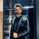 Karan Wahi Instagram - READY Stylist@vidushi.s_ Suit @bharat_reshma Shirt @rarerabbit_in Shoes @bugattishoes.in