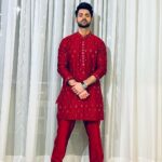 Karan Wahi Instagram - Happy Diwali Outfits: @theblues.sehgalbros Stylist: @stylebysaachivj Team: @sanzimehta777