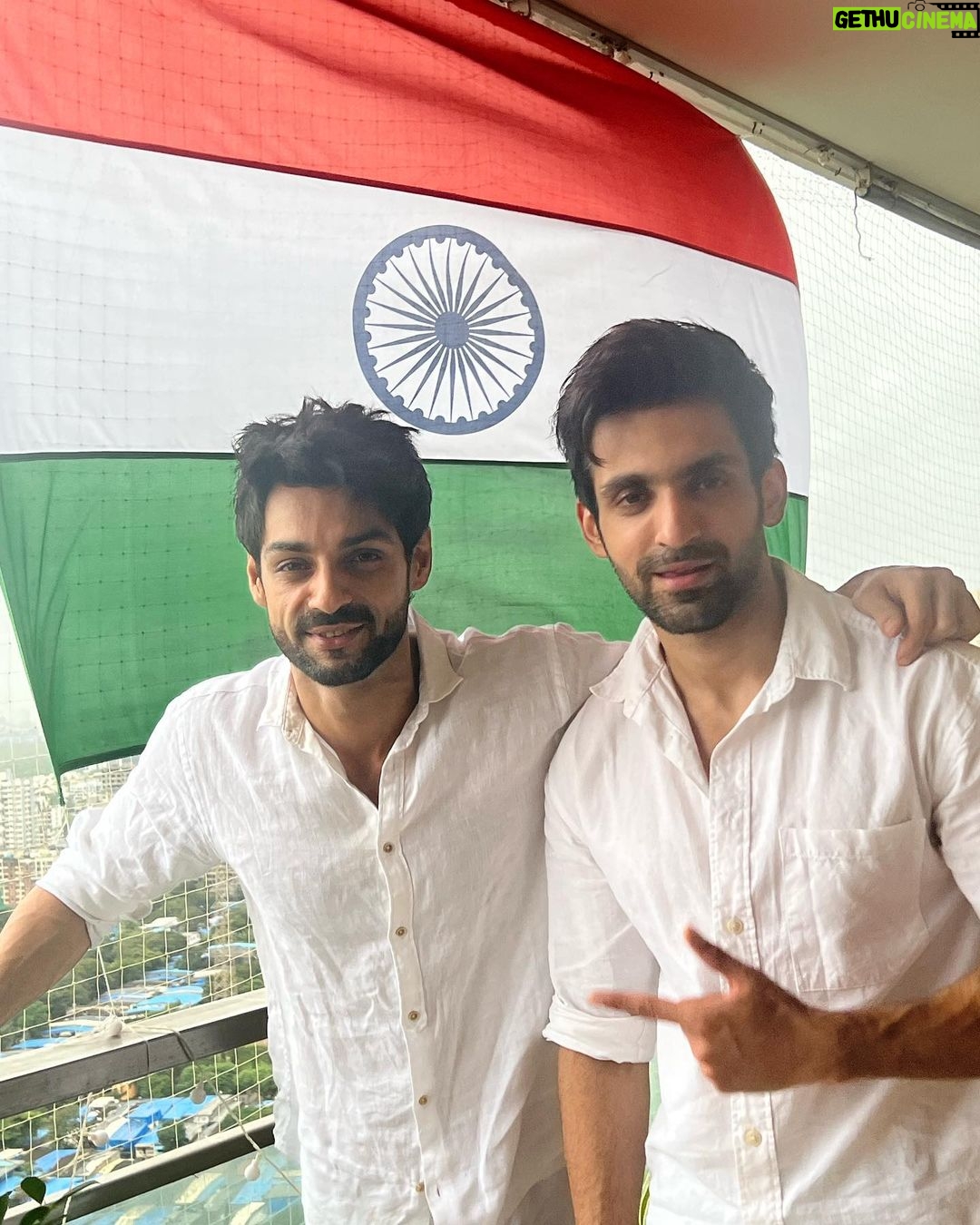 Karan Wahi Instagram - Happy Birthday kumbh ke mele waale Bhai @arjitaneja May u Never Get Lost in a MELA π May u Shine the Brightest in Life May u have the second best physique out thereπ
π
π
May u Find Even Things That iam looking for πππ Ab aur kya dua karoonβ¦ HAPPY BITTHDAY