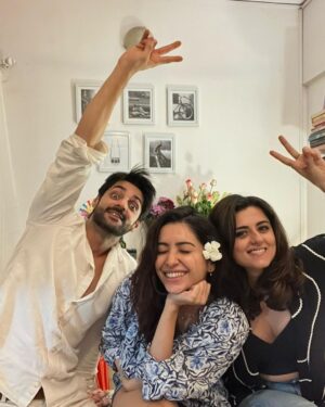 Karan Wahi Instagram - Main aur Mere Doh 
GHUMAKAD Dost…😝😛🤪
@ashanegi @iridhidogra