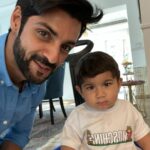 Karan Wahi Instagram - #familytime in #habibi LAND @owaisaltaf @eshankawahi @richa_wahi @wahi_anil #kabir Home