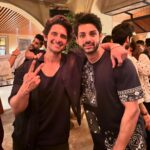 Karan Wahi Instagram – AMAR & AKBAR chilling while ANTHONY is in Singapore on a Teerth Yaatra with Mother 

Hi @rithvikk_dhanjani 
We dont MISS YOU🤪