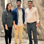 Karan Wahi Instagram – Happy Birthday Papa 
@arunwahi 🎂