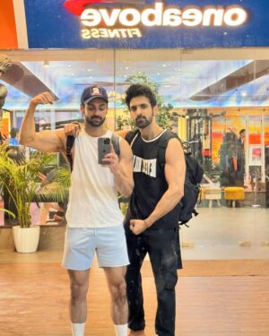 Karan Wahi Instagram - ViRaT’s 
They Are Just One Above…
🙃😉

@arjitaneja