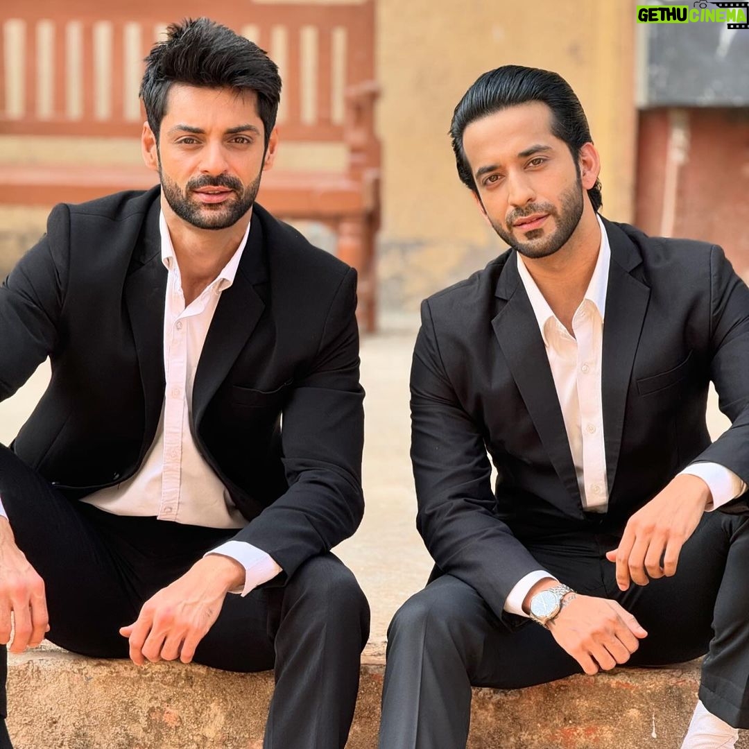 Karan Wahi Instagram - Life NowDays #raisinghanivsraisinghani🎬 #sonyliv