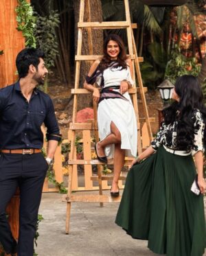 Karan Wahi Instagram - 12th Feb it is … ✨ 

#raishinghanivsraishinghani Every week Mon, tues , wed , 8pm on @sonylivindia