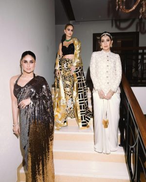 Kareena Kapoor Instagram - And what a night ❤️
Thank you to Anant and Radhika for what probably was one of the most EPIC nights ever…❤️
#DiljitFanForever