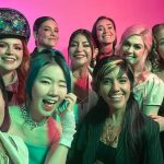 Karen Polinesia Instagram - Más de 12 años creando contenido para plataformas, YouTube ha sido nuestra primera casa y en colaboración con @forbesmexico se hizo un artículo sobre como dedicarse a crear contenido genera empresas y también hicimos una entrevista sobre los retos mas grandes que existen al dedicarse a esto de manera profesional. Disfrute mucho estar con creadoras emprendedoras! @youtubelatam 📸 @ferluna @waldor @ita_navajas