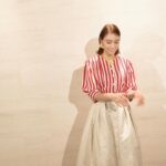Karen Takizawa Instagram - きょう8日は映画「窓ぎわのトットちゃん」初日公開日でした👒 今日はそんな公開日のご挨拶で映画館に行かせてくださいました☺️ たくさんの方々が見ていたようですが、 どんな心を持って帰ったんでしょう😚 素敵な日になりましたでしょうか✨ 改めて、徹子さんおめでとうございます💓 きょうもとてつもない衣装でほんとにほんとにお気に入りでした❤️ かわいいかわいい姿にしてくださりありがとうございました🥹✨ みなさんの胸の中にたくさん飛び込みますように😘👒