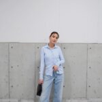 Karen Takizawa Instagram - 恥ずかしげもなく明るい服を着れてしまう春🌷 冬はあんなに黒やネイビーにおんぶにだっこだった割に興味一転です🌪️ でもまた黒やネイビーに私は恋しくなるんでしょう☺️ 水色と薄い水色デニムで歩くラムネみたいになりましたが、春が味方ならなんのその...🦕 私は毎朝、まず天気予報を見て 温度を確認するのが大好きです😊 ぜひ、明日も晴れてほしいな☀️ おやすみなさい。