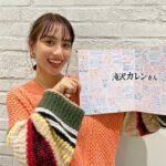 Karen Takizawa Instagram - 昨日は行列見ていただきありがとうございました😊 この度は、三重高校さんにお邪魔させていただき一緒に青春のページに思い出を残させていただきました🚿🌸 と、いうよりは私の青春をまた再び戻していただきさらに明るい思い出にと彩っていただいちゃった程です📚🥲 そして応援しにいくはずが、 私が勇気と青春をお土産にいただいてしまった姿となりました。 何を目に映しても、蛇口から出る水みたいに弾けていて透明で太陽があればキラキラしている時代。 まさに、"青春はみずびだし"の曲にぴったりの皆さんがそこにはいました。 自分もこんな夢中な事あったかな？って、 頭の中の私の青春ページを1ページ1ページ遡りめくって探したくらいです。 転校生の私(気持ちは高校生)は、ドキドキしながら三重高校に入っていったのですが、 あれ？私たち、ずっと友達だったっけ？ってほどに仲良しにしてくれました。 みんな、本当にありがとう🥹💖 三重高校に一瞬でも入学できて私は幸せでした💓 そして踊り中、みんなが周りから、大丈夫！！ステキです！！と曲に負けない励まし言葉をたくさん言ってくださりました。 わたしの耳には曲と共にお守りみたいな声として聞こえていました。 それが何よりの安心でした☺️ そしてみんなと一緒に日常の何もかも忘れて、ダンスと仲間だけを頭いっぱいに熱くなったあの日を私は忘れません☺️🌸✨✨ ほんとうに楽しかったぁぁぁあああ。 帰りたくなかったです🥹 青春は何歳になっても仲間がいれば蘇るものだなと私は教えてもらえました。 そして分からずやな身体の私に ダンスを最後まで諦めず教えてくださった、 神田橋先生、アンナ先生、ティアラ先生、あやの先生本当にありがとうございました🥹💖 そして三重高校のみんな、 ほんとうにほんとうにありがとう💓☺️ 大好き大好き大好き☺️！