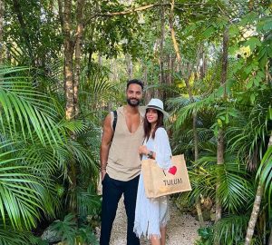 Karim Fahmy Instagram - ياللي نجاحي عندك اهم من نجاحك ، ياللي بتحبيني اكتر من نفسك ، ياللي بتستحمليني و انا شخصيه بشعه وقت الشغل ، وقت ما بكتب مسلسل او فيلم وقت ما بصور ، وقت مانا مستني النتيجه يعني معظم الوقت محدش يستحملني غيرك …. توكسيك بقي هتقولي ايه 😄، الحقيقه اي نجاح ليا ده نجاحك انتي قبل ما يكون نجاحي ، ربنا يخليكي ليا كل سنه وانتي طيبه يا حبيبتي ❤️❤️