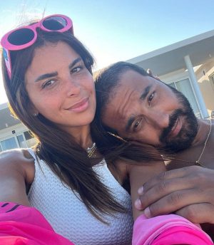 Karim Fahmy Instagram - الماء و الخضره و الوجه الحسن و الصوابع الغريبه 😄