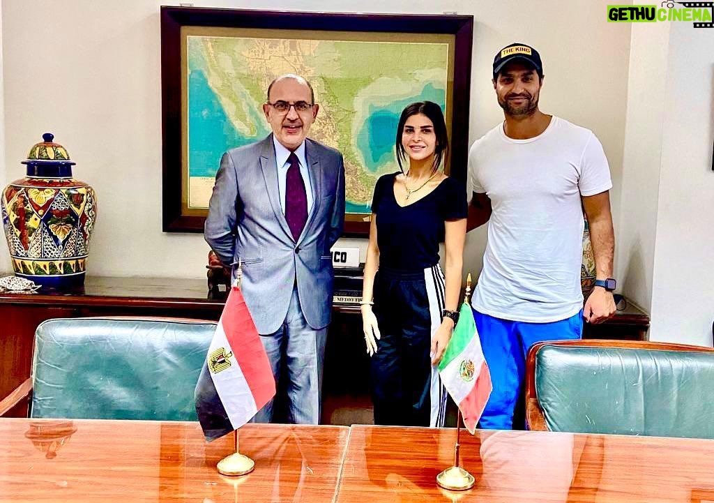 Karim Fahmy Instagram - سعدت بلقاء السيد خوسيه اوكتابيو سفير المكسيك بمصر ، شكرا علي حسن الاستقبال 🙏