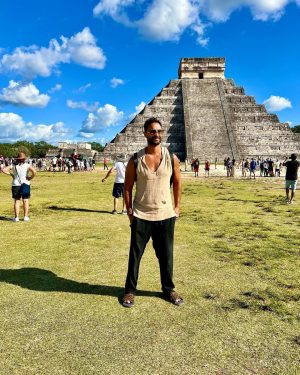 Karim Fahmy Instagram - Just had the amazing experience of visiting Chichen Itza in Mexico, wouldn’t have enjoyed it this much if it wasn’t for @travistaegypt planning and perfect execution for our trip.