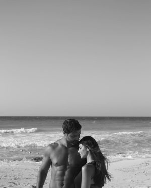 Karim Fahmy Instagram - just playing around with my love @daniaelbanawy❤️
raw unedited pictures straight from @aishaalshabrawy’s camera 📷