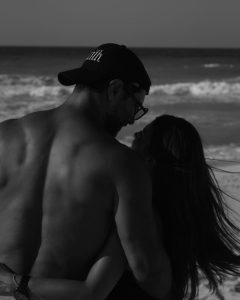 Karim Fahmy Instagram - just playing around with my love @daniaelbanawy❤️ raw unedited pictures straight from @aishaalshabrawy’s camera 📷