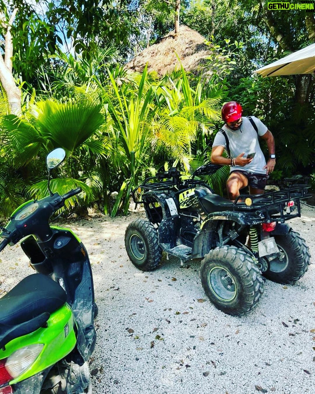 Karim Fahmy Instagram - #throwback #tulum #mexico