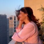 Karishma Sharma Instagram - Stepping into the evening glow, letting the breeze carry me away. 🌅💃