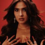 Karishma Sharma Instagram - In my Cindy Crawford era 💃🏻💃🏻 Shot by @pehelaggarwal Hair by @arifayadav_make_you_gorgeous Makeup by @nidhisharma_mua