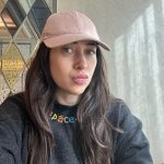 Karisma Kapoor Instagram - Coffee on the go ☕️🌸🗯️ #takeiteasy