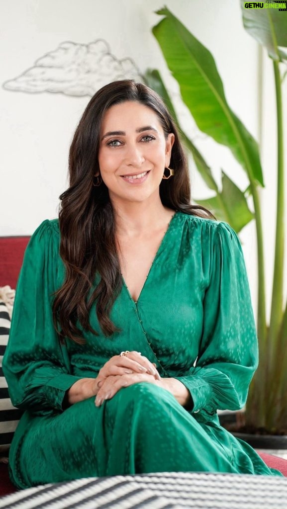 Karisma Kapoor Instagram - There is a profound sense of responsibility that comes with raising a daughter and today, I urge you to prioritize your daughter’s well-being and get them vaccinated against HPV. Together, we can make a difference. Start your HPV prevention journey by visiting letsfighthpv.com and learn about HPV vaccination, book a free tele-consultation and more. This information is for awareness only. Please consult your gynaecologist for more information on HPV prevention. Issued in public interest by MSD Pharmaceuticals. #VaccinationForDaughters #HPV #HPVcancer #HPV #HumanPapillomavirus #HPVAwareness #HPVSupport #WomensHealth #CervicalCancerPrevention #CervicalCancer #HPVVaccine #MSDTRK1 IN-GSL-00802 | 14/12/2023 - 11/12/2025