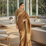 Karisma Kapoor Instagram - 🤎💫✨