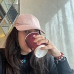 Karisma Kapoor Instagram - Coffee on the go ☕️🌸🗯️ #takeiteasy