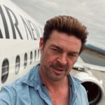 Karl Urban Instagram - Stopped shooting & heading home in support of @sagaftra . I hope and pray that the issues can be resolved expeditiously , not only for actors but also for the writers & all households affected by this unfortunate situation.