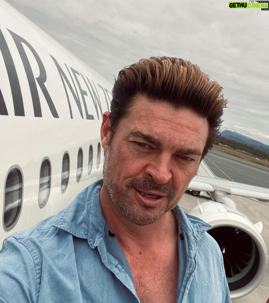 Karl Urban Instagram - Stopped shooting & heading home in support of @sagaftra . I hope and pray that the issues can be resolved expeditiously , not only for actors but also for the writers & all households affected by this unfortunate situation.