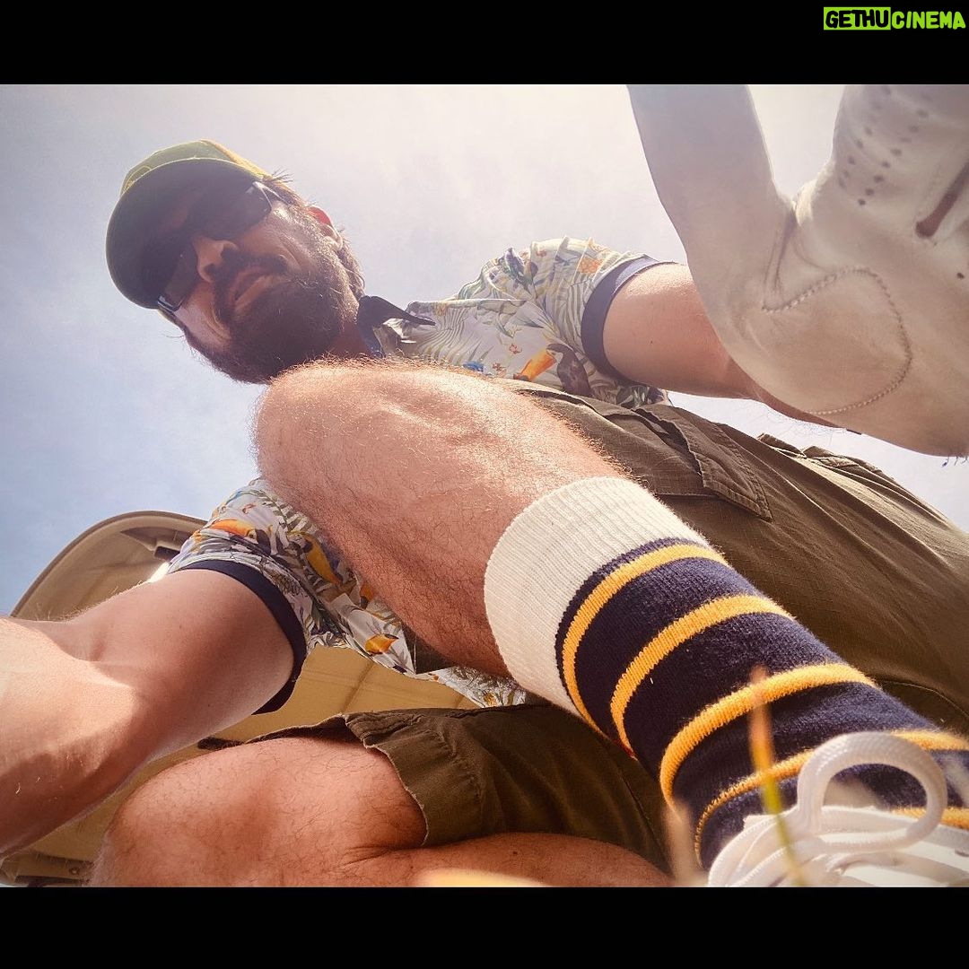 Karl Urban Instagram - Happy Saturday y’all 🧦