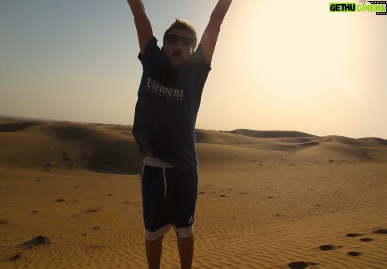 Karl Urban Instagram - Throwing it back to 02/10/15 on location in Dubai for Star Trek Beyond. Fun adventures in the desert š ...Pine broke the axle on his dune buggy & my son was terrified š¬ #dads š¤¦š½āāļøš¤·š½āāļø #dubai #startrek