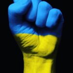 Karl Urban Instagram - There are 7.5 million children in #ukraine . They need our help . Please join us and donate . It’s real easy Just go to unicef.org & hit donate now . 🙏🏽💛💙
