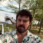 Karl Urban Instagram - Epic weekend at six mile lake Oh Canada 🇨🇦 you are beautiful