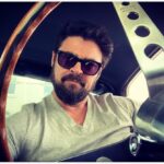 Karl Urban Instagram - ❤️😎🤟🏽