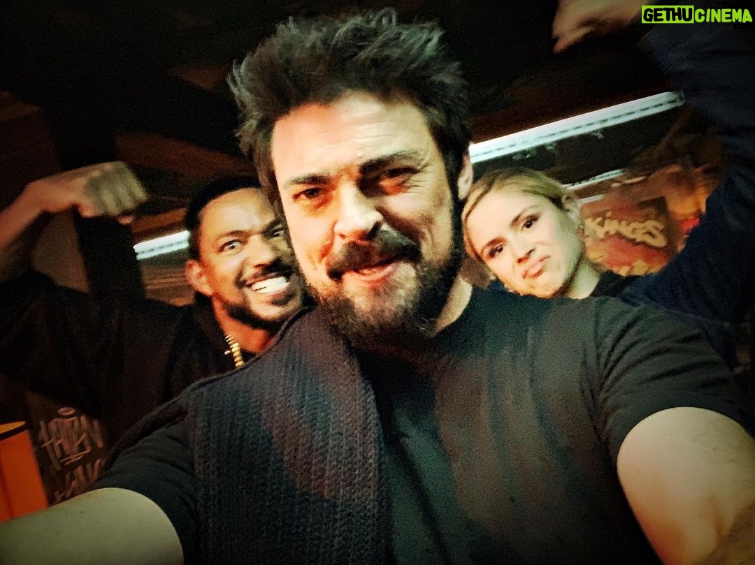 Karl Urban Instagram - Cut and print !🤪 That’s a wrap for Billy Butcher on season 2 of @theboystv . Massive thanks to our awesome Crew n cast , love you all . 💥The Boys 2💥 On yer telle Mid 2020 #gonefishing🎣 😎💗