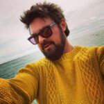 Karl Urban Instagram - Happy Sunday Y’all ☀️