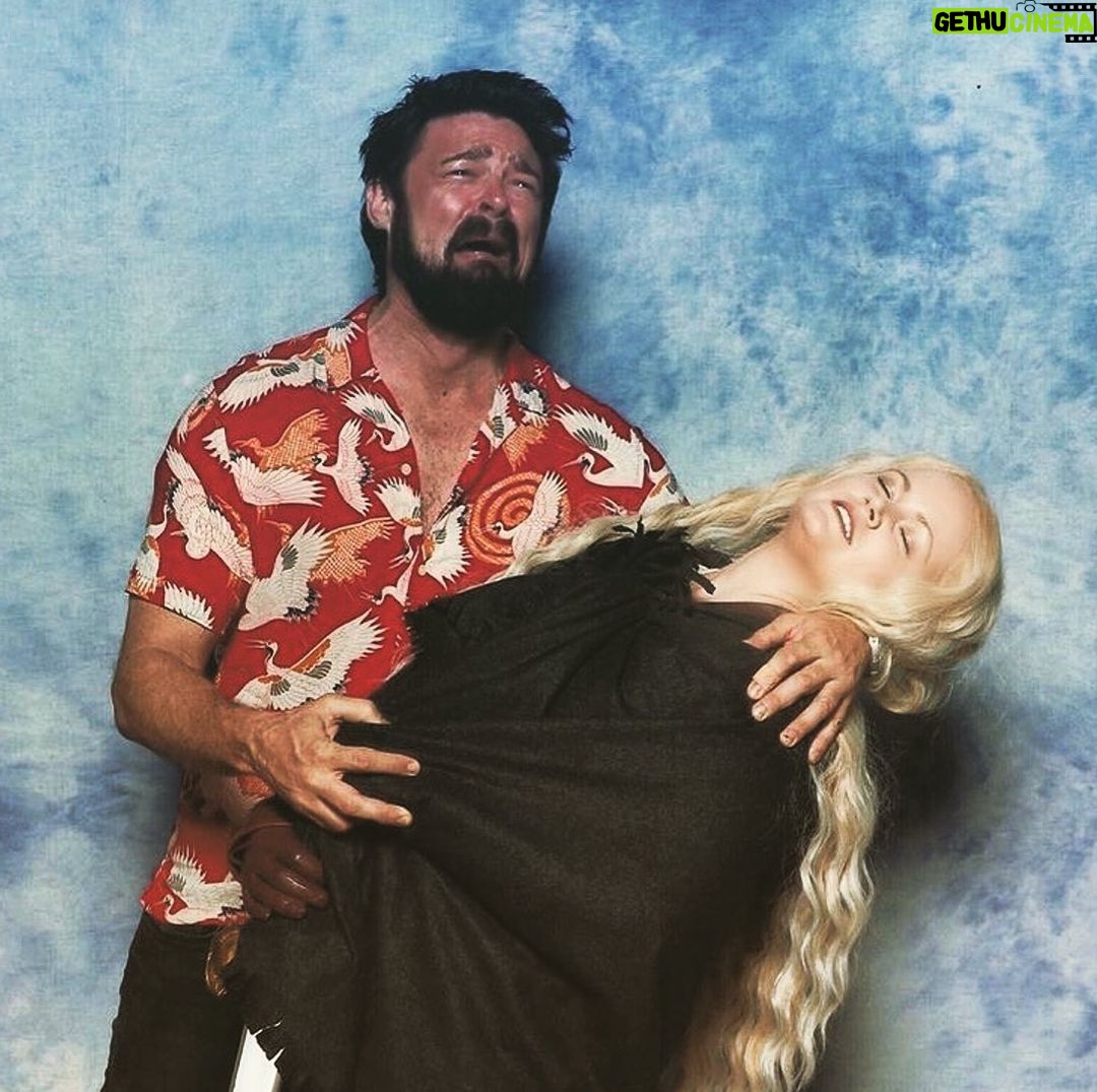 Karl Urban Instagram - Hey @dragoncon π¦ΉββοΈ Letβs have fun this weekend! @jack_quaid and I will be onsite talking @theboystv Sat and Sunπ₯ See ya there ππΈ π§ββοΈπ§π½ββοΈπ¨πΌβπ€