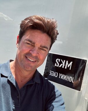 Karl Urban Instagram - That’s a picture wrap for me & Johnny Cage on Mortal Kombat 2 !
Massive thanks to our incredible crew , cast and phenomenal stunt team . Hands down the most action packed fun I’ve ever had on a film ! Can’t wait for y’all to see it . Special thanks to everyone offset who helped make this time here on the Gold Coast Australia such a pleasure .
🙏🏽❤️
Kxo